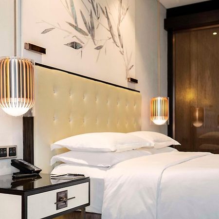 Hilton Shenzhen Futian, Metro Station At Hotel Front Door, Close To Futian Convention & Exhibition Center Екстериор снимка