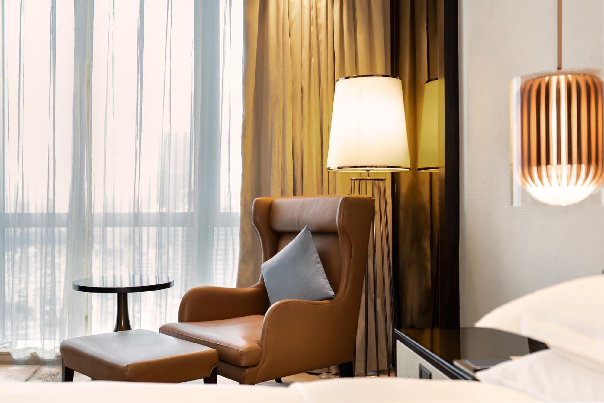 Hilton Shenzhen Futian, Metro Station At Hotel Front Door, Close To Futian Convention & Exhibition Center Екстериор снимка