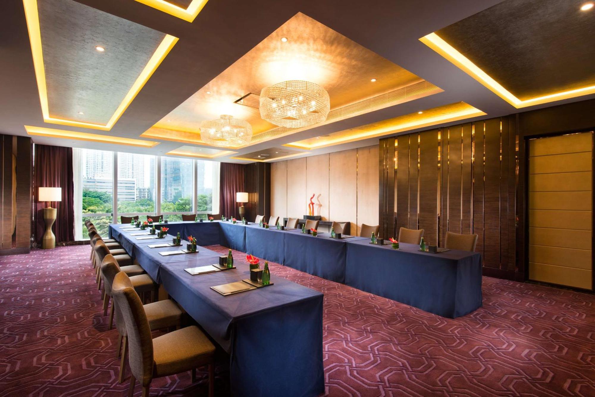 Hilton Shenzhen Futian, Metro Station At Hotel Front Door, Close To Futian Convention & Exhibition Center Екстериор снимка